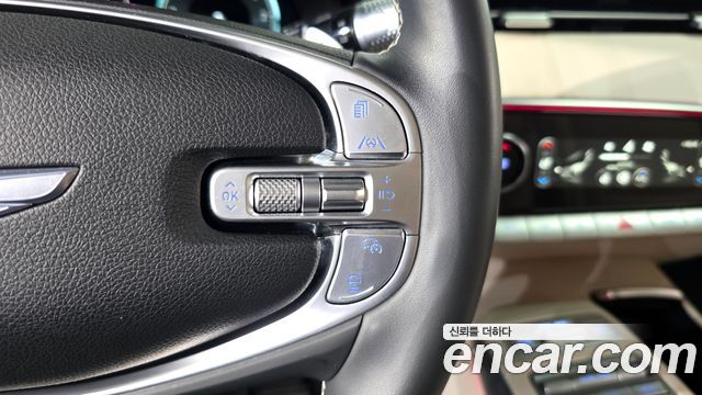 Genesis GV70 2023 — photo 22