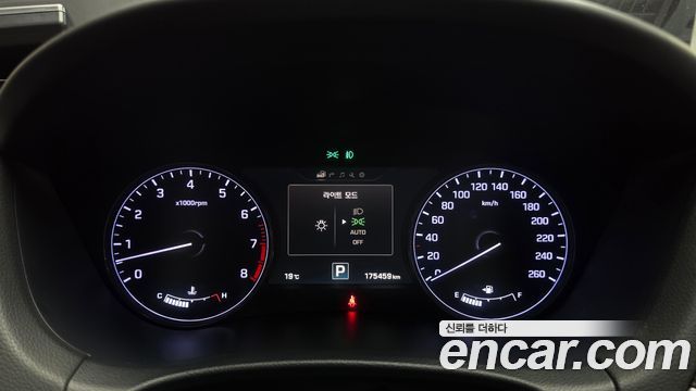 Hyundai Genesis 2016 — photo 11