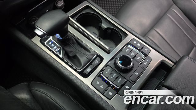 Hyundai Genesis 2016 — photo 12