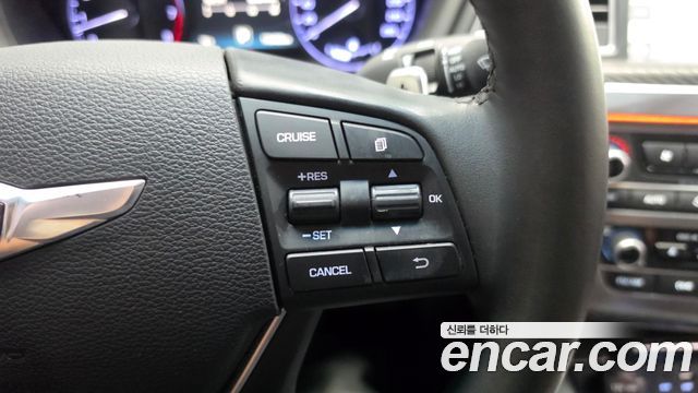 Hyundai Genesis 2016 — photo 23