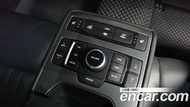 Hyundai Genesis 2016 — photo 24