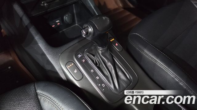 Kia K3 2015 — photo 9