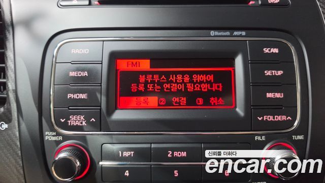 Kia K3 2015 — photo 15