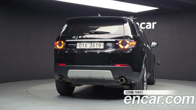 Land Rover Discovery Sport 2018 — photo 4