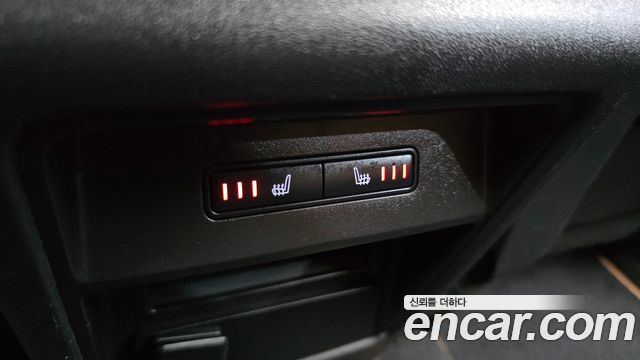 Land Rover Discovery Sport 2018 — photo 25
