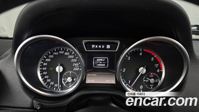 Mercedes-Benz G-Class 2014 — photo 8