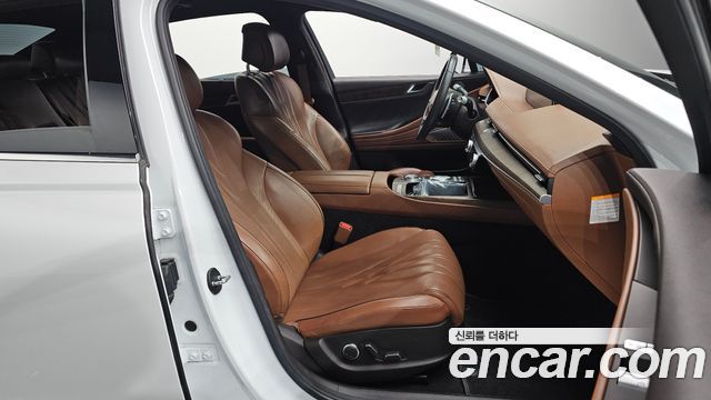 Genesis G80 2022 — photo 16
