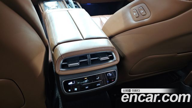 Genesis G80 2022 — photo 37