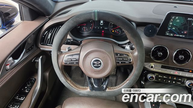 Kia Stinger 2019 — photo 19