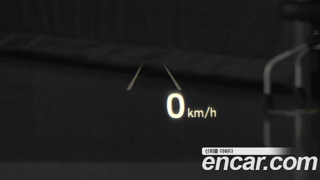 Genesis G90 2019 — photo 26