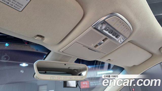Genesis G90 2019 — photo 33