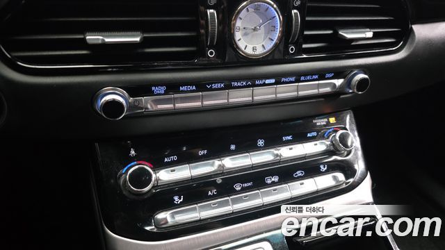 Genesis EQ900 2016 — photo 24