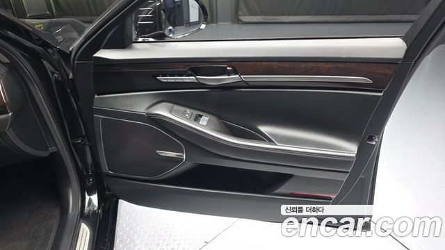 Genesis EQ900 2016 — photo 14