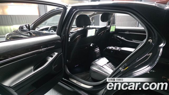 Genesis EQ900 2016 — photo 16