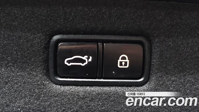 Genesis EQ900 2016 — photo 30