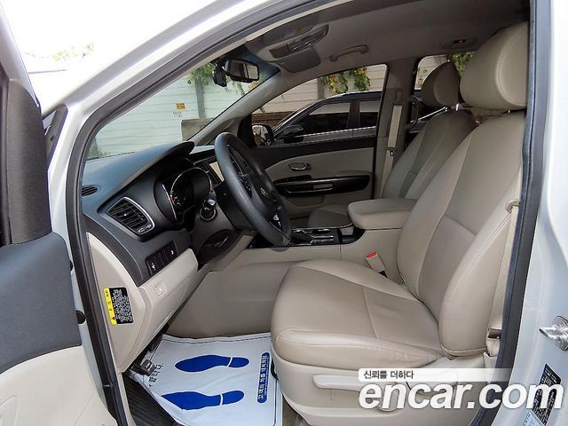 Kia Canival 2019 — photo 11