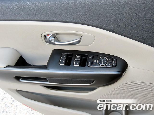 Kia Canival 2019 — photo 14
