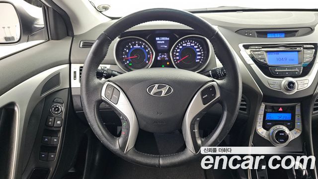 Hyundai AVANTE 2011 — photo 15