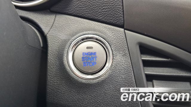 Hyundai AVANTE 2011 — photo 17