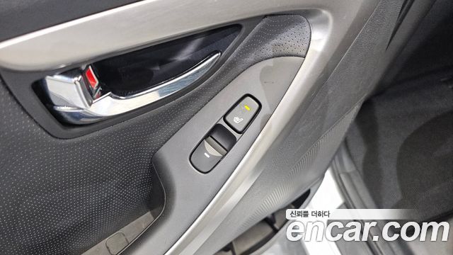 Hyundai AVANTE 2011 — photo 20