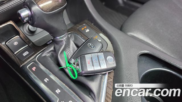 Kia K5 2014 — photo 21