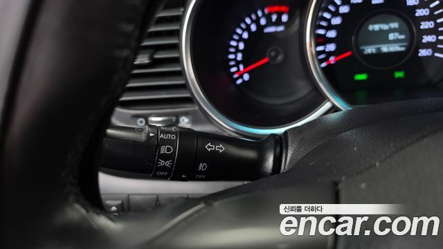 Kia K5 2014 — photo 30