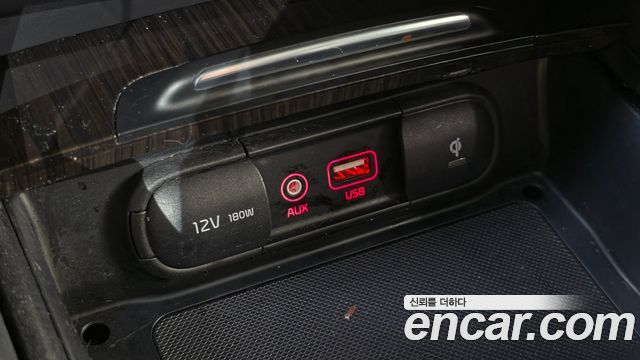 Kia K5 2016 — photo 21