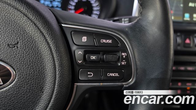 Kia K5 2016 — photo 23