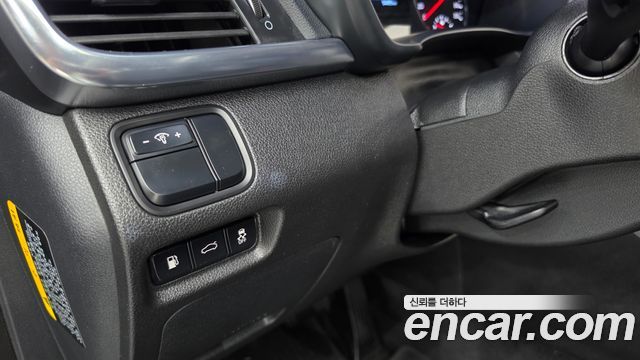 Kia K5 2016 — photo 26
