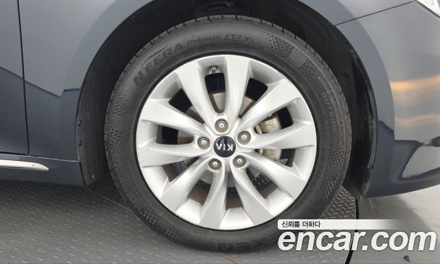 Kia K5 2016 — photo 7