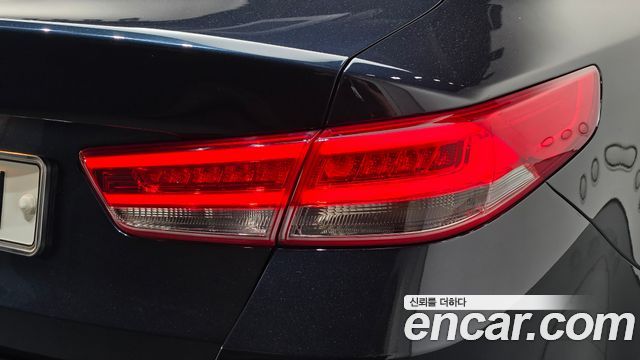 Kia K5 2016 — photo 9