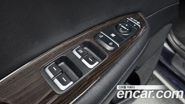 Kia K5 2016 — photo 28