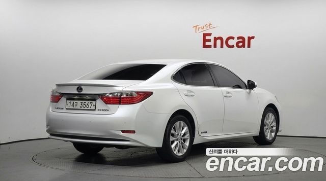 Lexus ES 2015 — photo 2