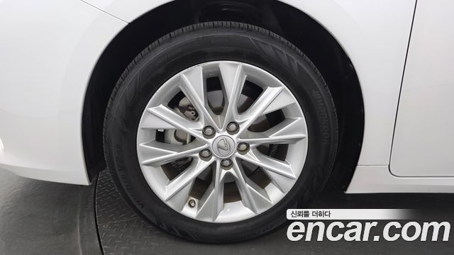 Lexus ES 2015 — photo 5