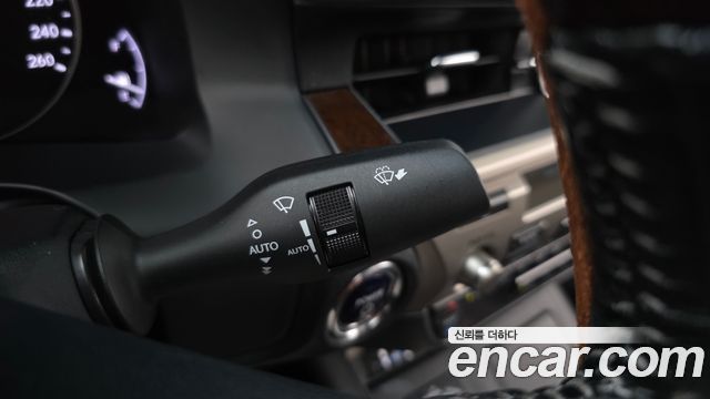 Lexus ES 2015 — photo 15