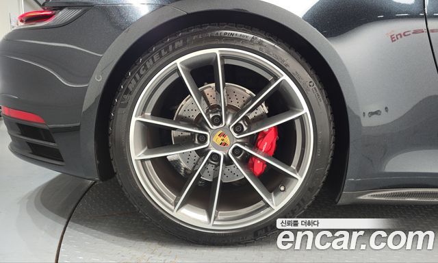 Porsche 911 2022 — photo 5