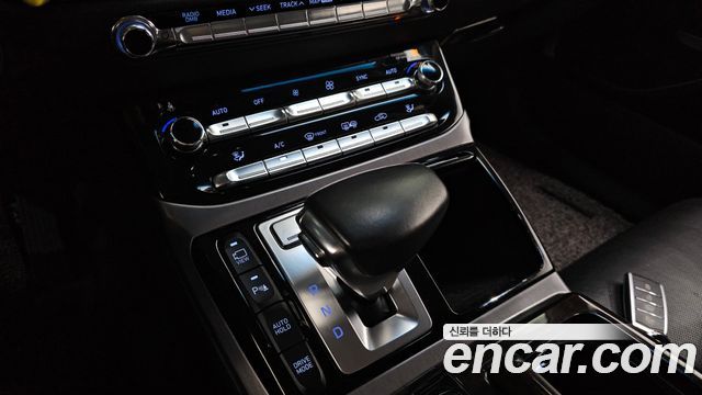 Genesis EQ900 2016 — photo 9