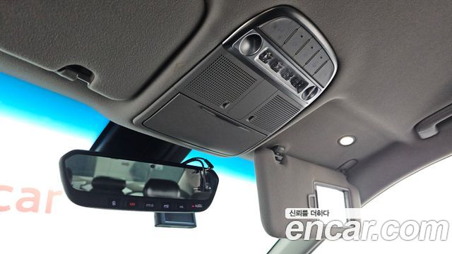 Genesis EQ900 2016 — photo 19
