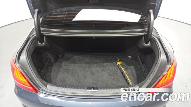 Genesis EQ900 2016 — photo 20
