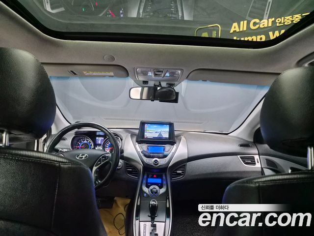 Hyundai AVANTE 2013 — photo 7
