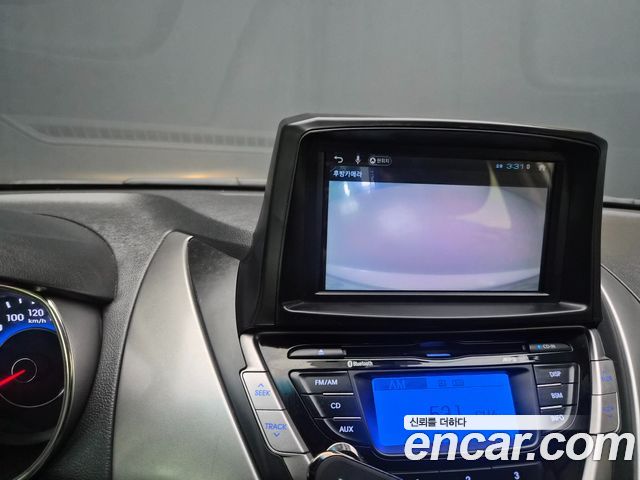 Hyundai AVANTE 2013 — photo 13