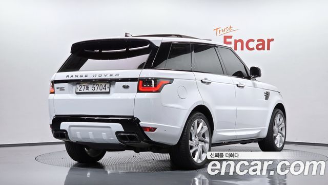 Land Rover Range Rover Sport 2018 — photo 2