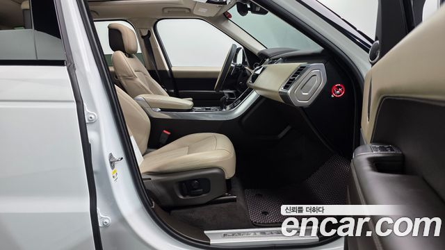 Land Rover Range Rover Sport 2018 — photo 16