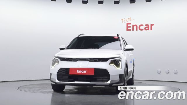 Kia Niro 2023 — photo 3