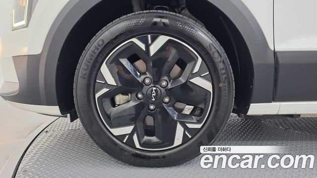 Kia Niro 2023 — photo 5