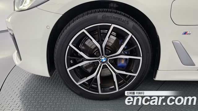 BMW 5-Series 2021 — photo 5