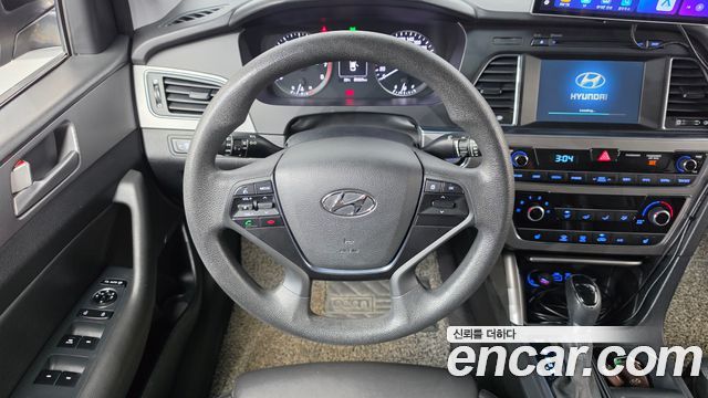 Hyundai Sonata 2016 — photo 19