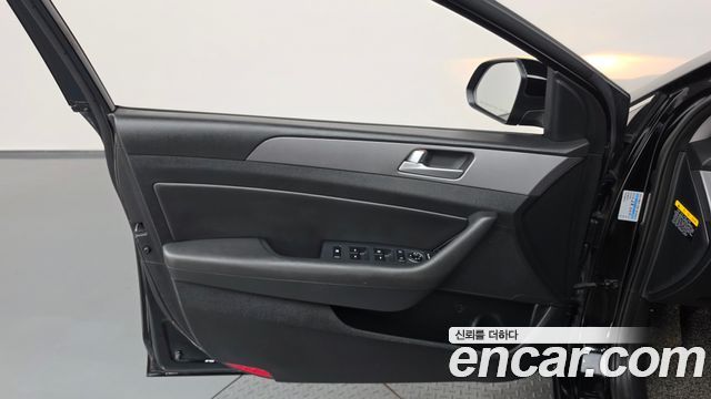 Hyundai Sonata 2016 — photo 14