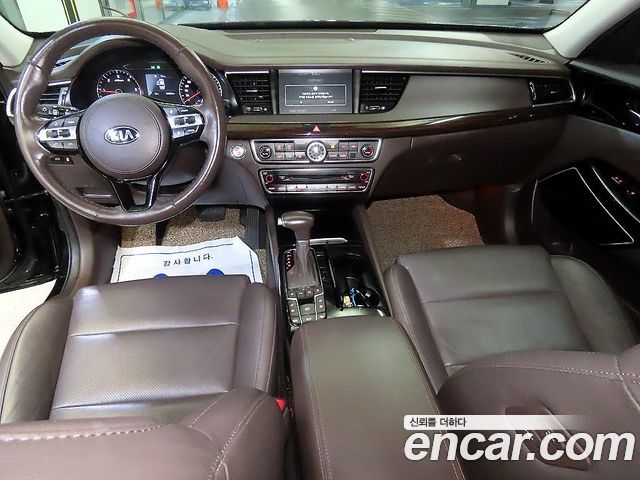 Kia K7 2018 — photo 15