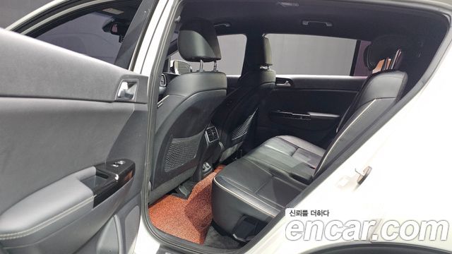 Kia Sportage 2019 — photo 18